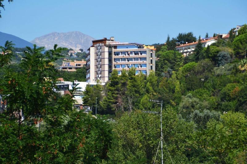 Hotel Michelangelo Teramo Dış mekan fotoğraf