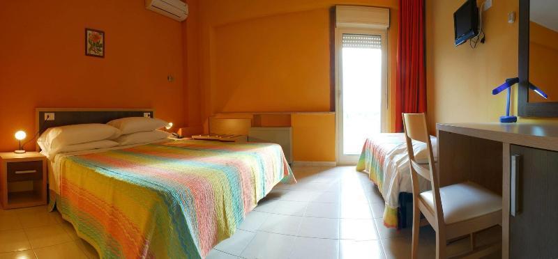 Hotel Michelangelo Teramo Dış mekan fotoğraf