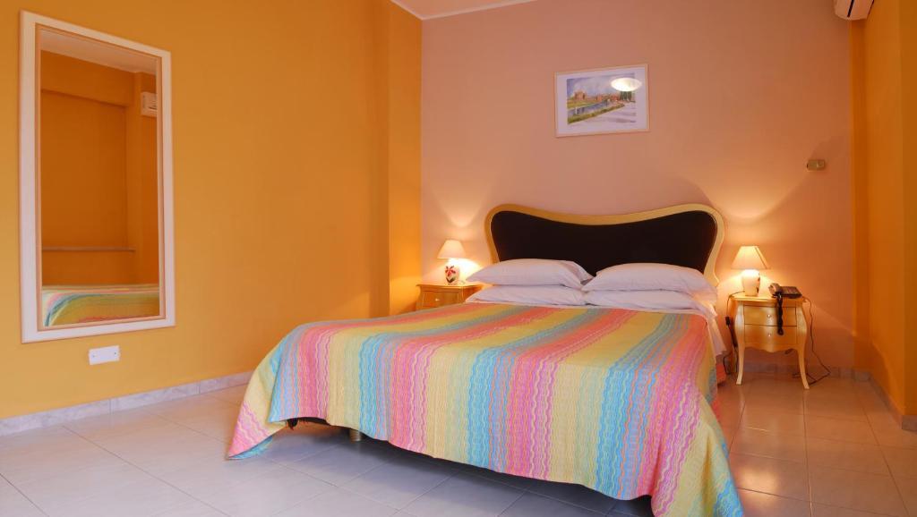 Hotel Michelangelo Teramo Oda fotoğraf