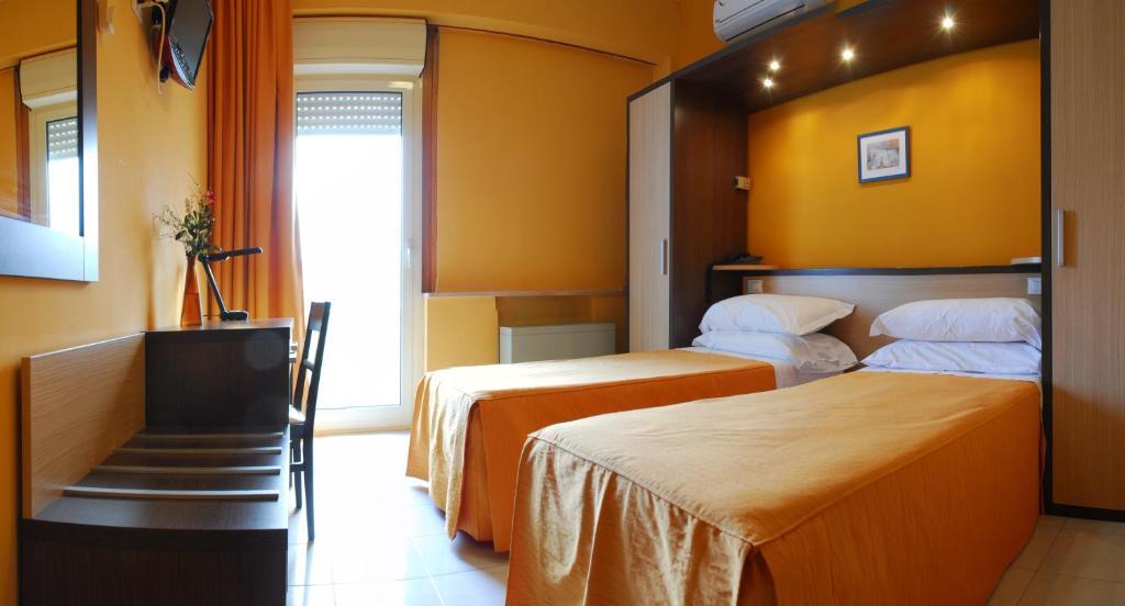 Hotel Michelangelo Teramo Oda fotoğraf
