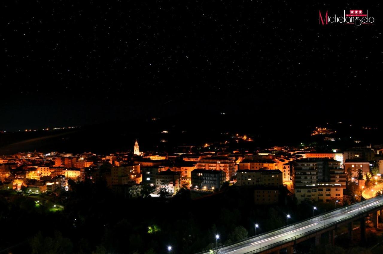 Hotel Michelangelo Teramo Dış mekan fotoğraf