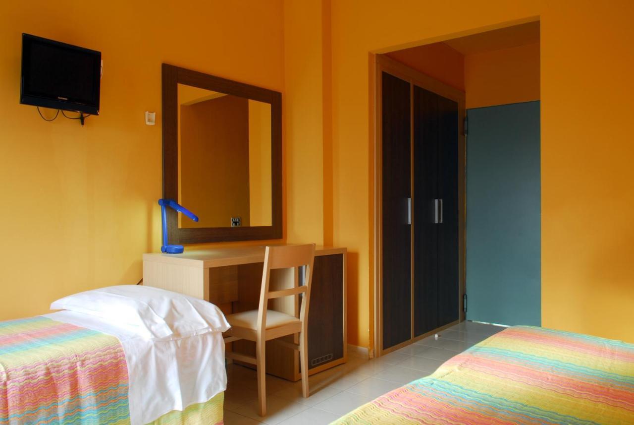 Hotel Michelangelo Teramo Oda fotoğraf